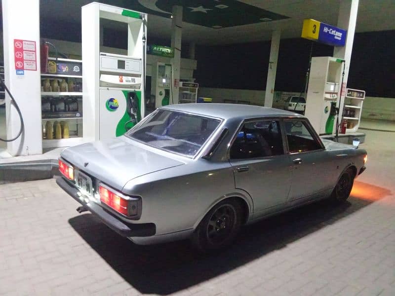 Toyota Corona 1972 8