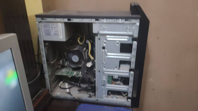 Gaming PC ( LED 17 inch with CPU) 3