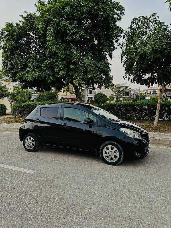 Toyota Vitz 2012 5