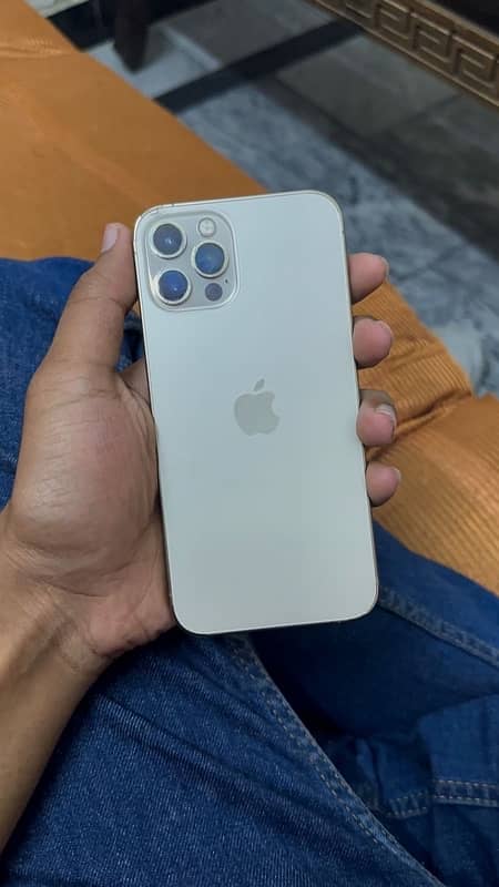 IPHONE 12 PRO 0