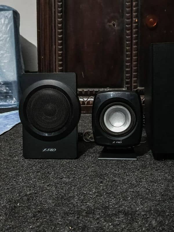 F&D Speakers (No Bluetooth) 3