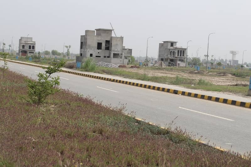 AFFIDAVIT PLOT DHA PHASE 10 4 MARLA COMMERCIAL VERY CHEAPEST PRICE 2