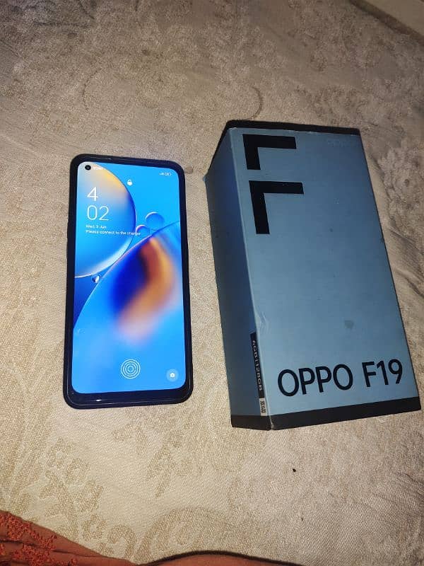 Oppo F19 (128GB) (6GB ram) Midnight blue 3