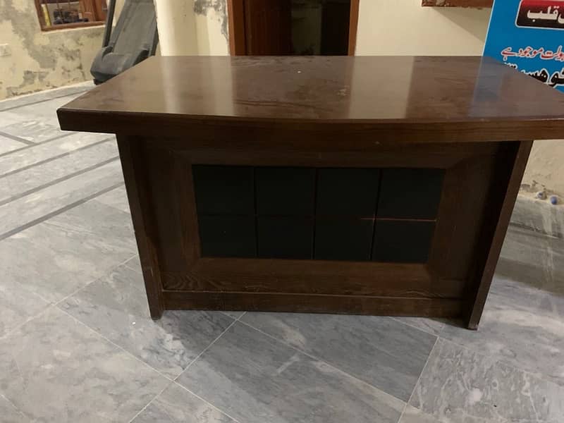 Wooden Office Table - Solid Build, Excellent Condition 1