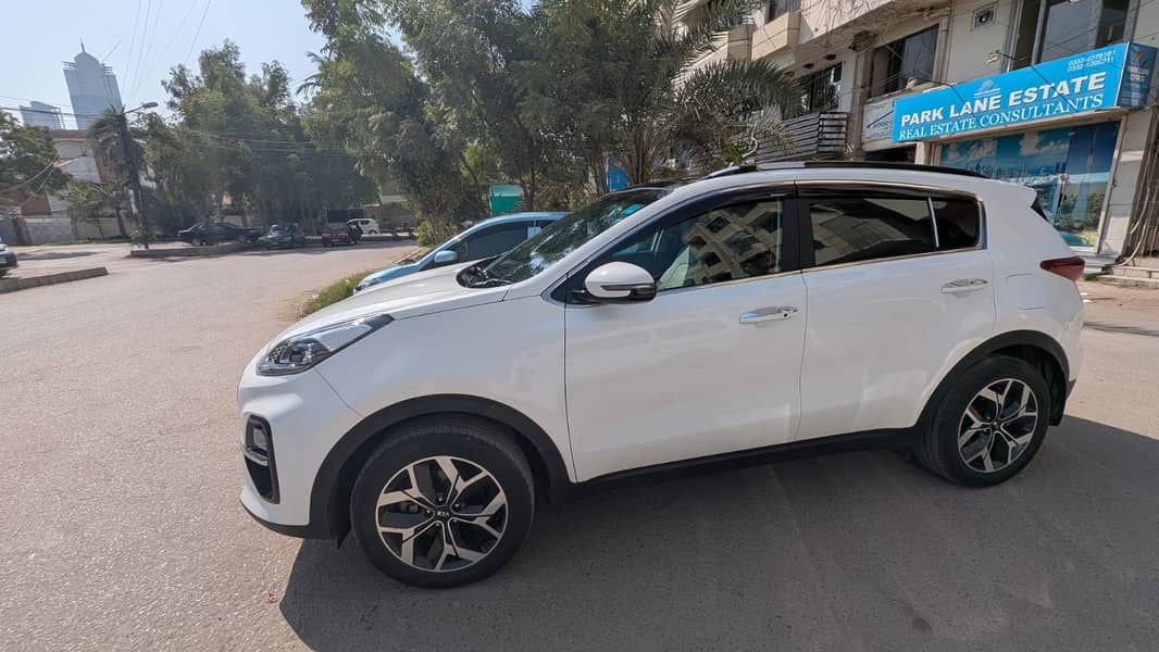 KIA Sportage 2021 FWD 4