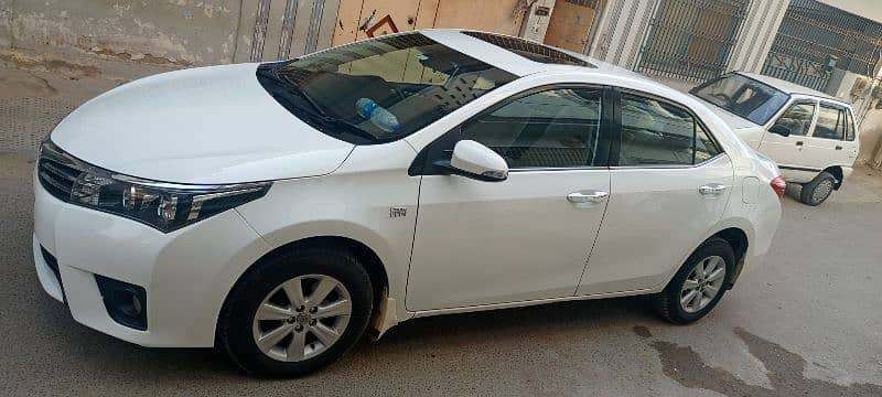 Toyota Altis Grande 2015 1