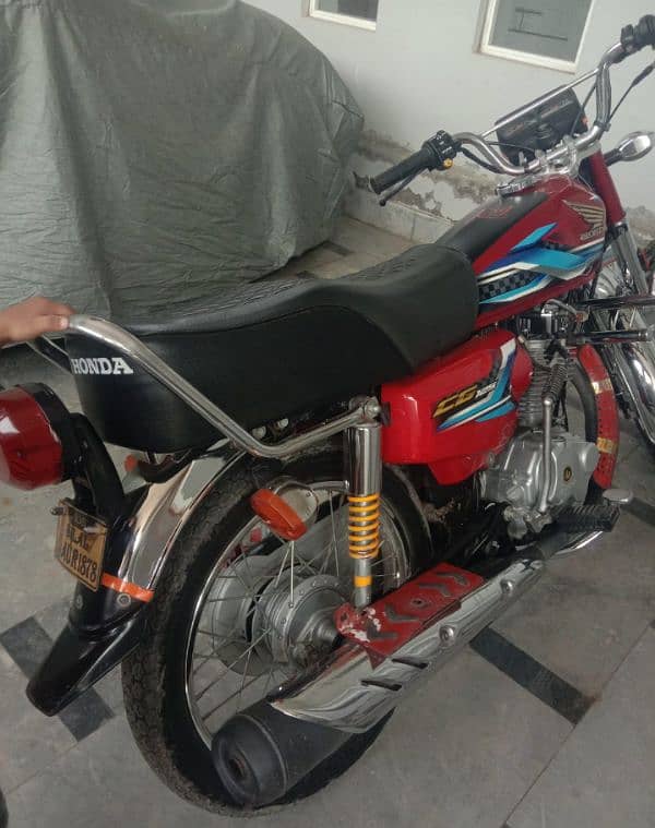 Honda 125 bike 2