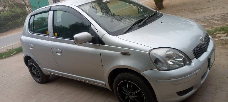 Toyota Vitz 2004 0