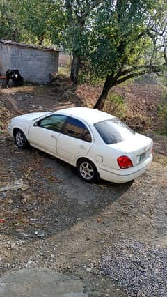 Nissan Sunny 2005