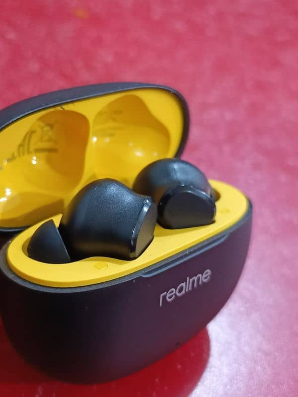 airbuds realme T110 3