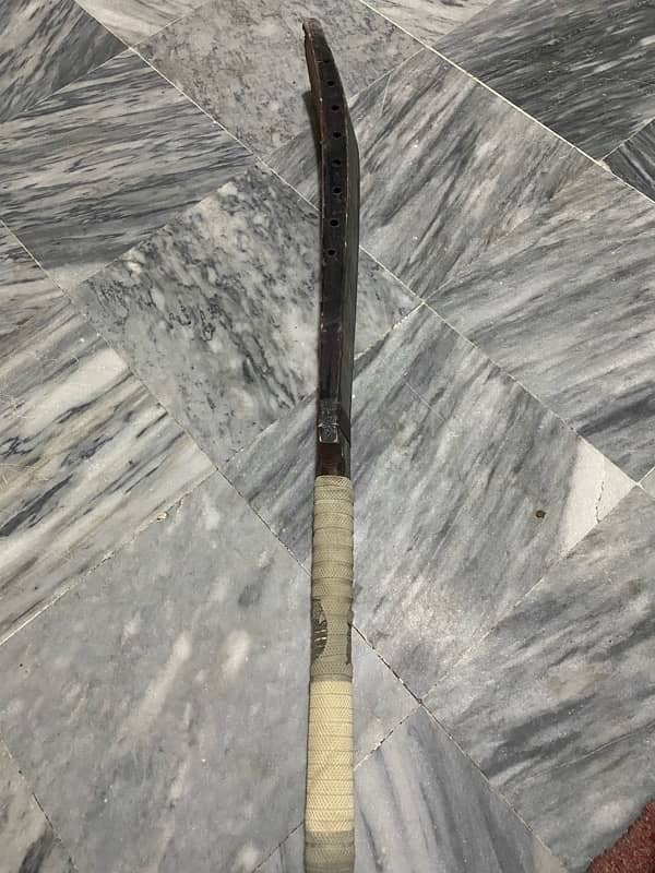 2nd hand bat only WhatsApp contact 2