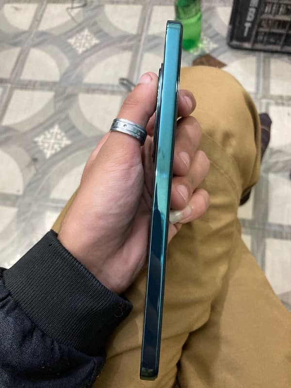 oppo reno 12f 5g olive green colour 3