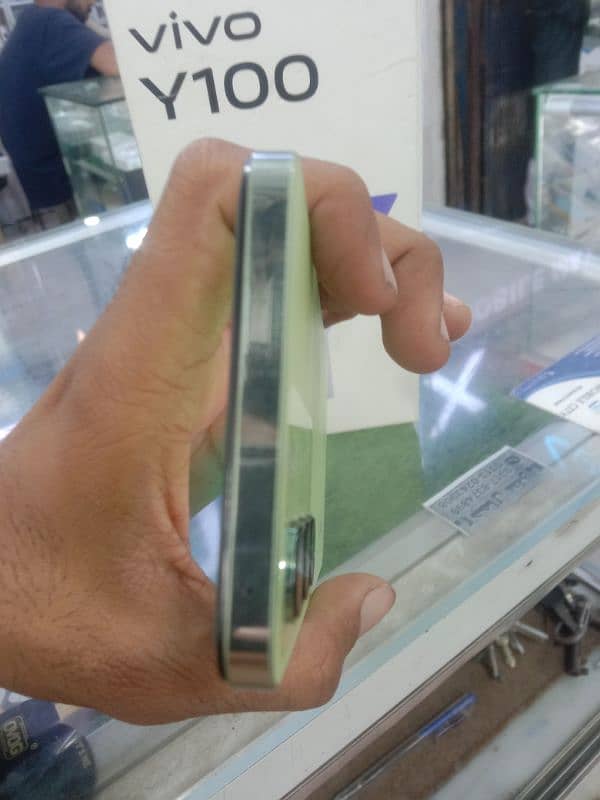 vivo y 100 2