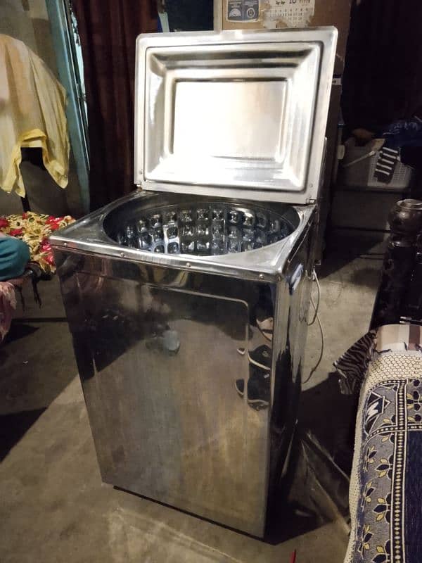 Washing Machine For Sale like a New Condition 4