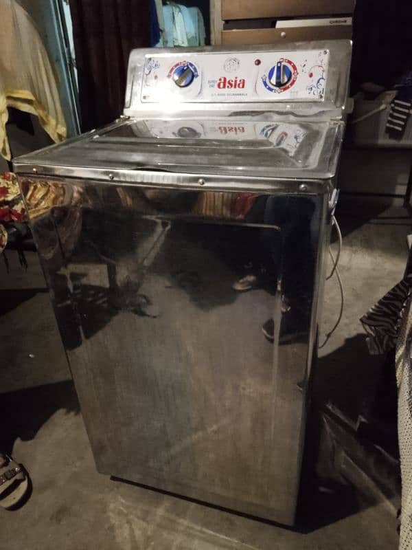 Washing Machine For Sale like a New Condition 6