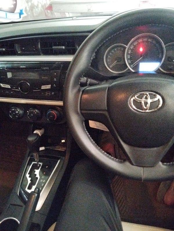 Toyota Corolla GLI 2015 13