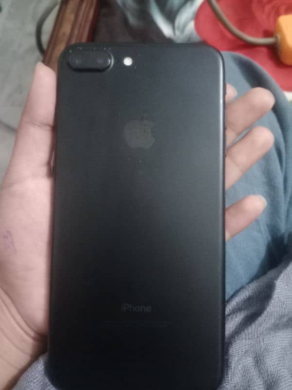 iphone 7 plus for urgent sale 2