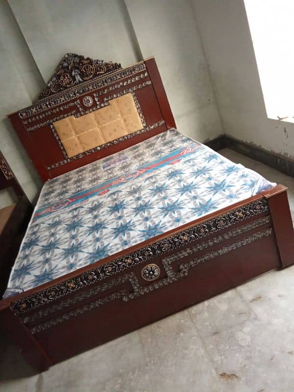 bed wth matress 1