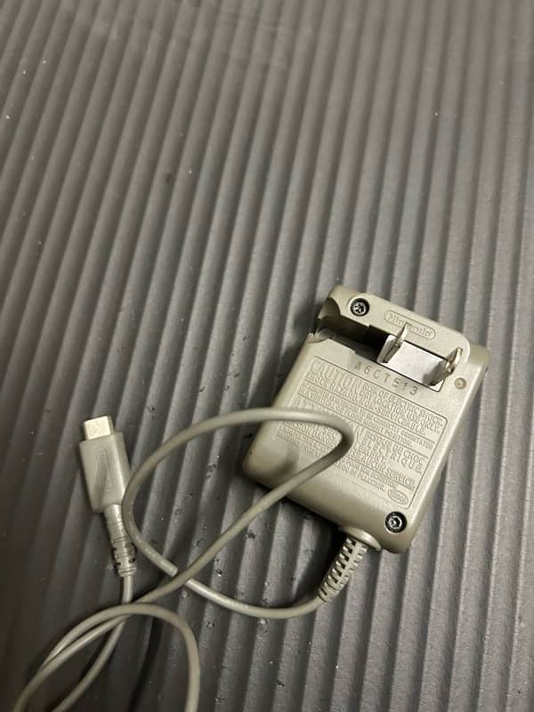 Nintendo Ds Lite Charger/Adapter 3