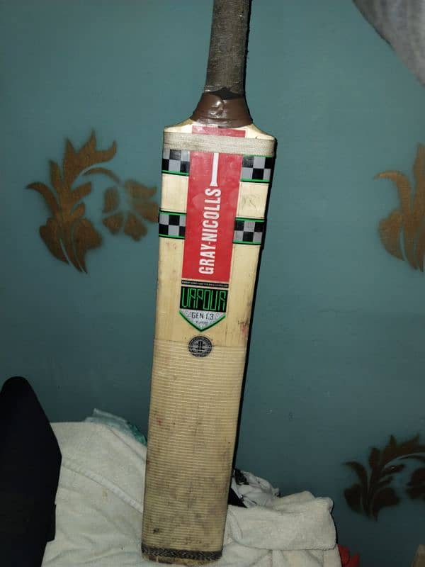 Cricket kit for sale condition 10/10 only in 19000 9