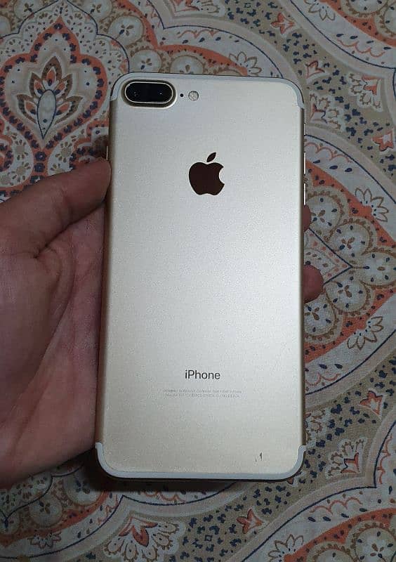 iphone 7 plus  ( 128 GB ) 0