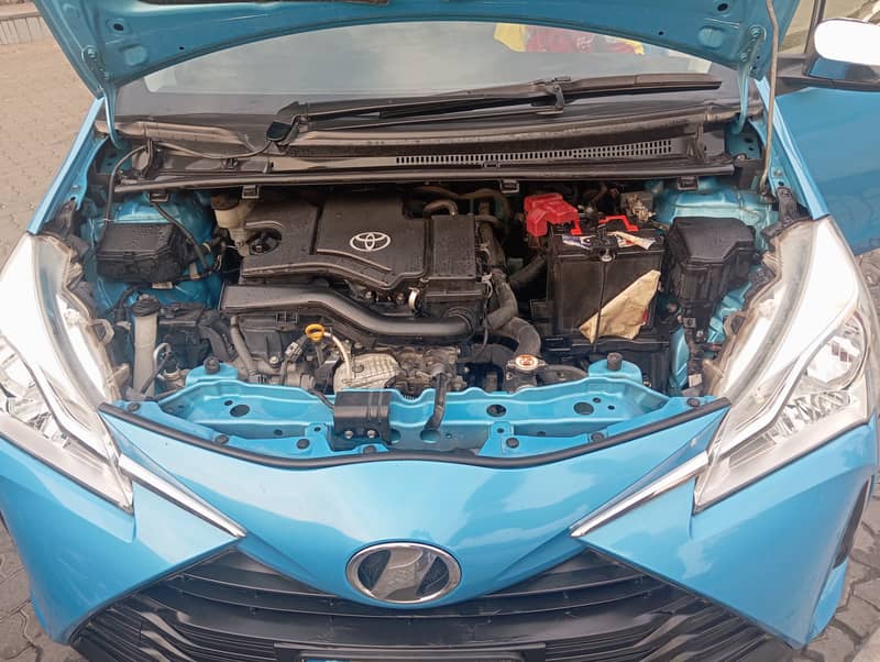 Toyota Vitz 2017 4