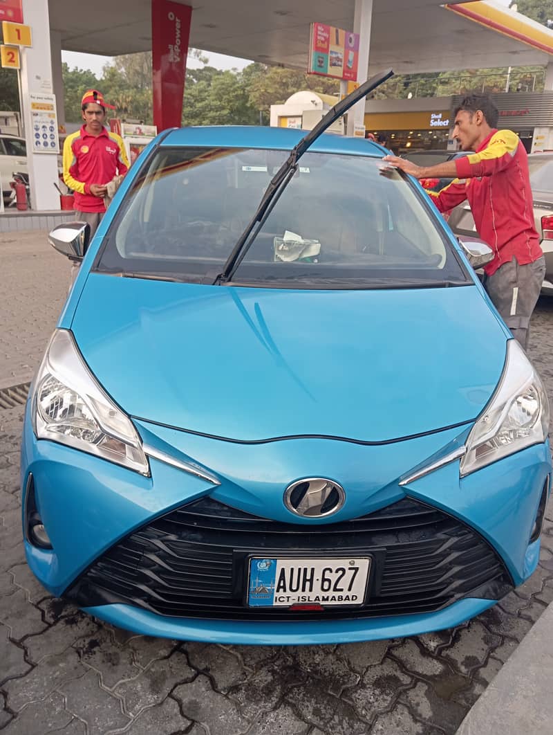 Toyota Vitz 2017 13