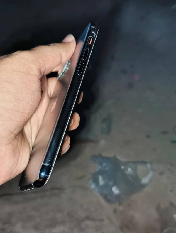 iPhone 11 Pro 256 GB Official PTA Approved 5