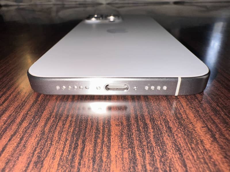 IPhone 15 Pro MAX 256 GB PTA Approved NATURAL TITANIUM 4