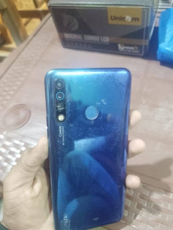 Tecno Camon 12Air 4/64 8