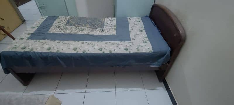 Single Wooddn Bed 2