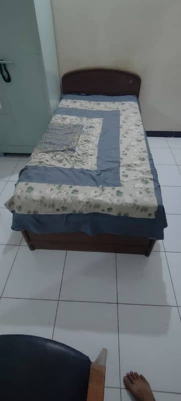 Single Wooddn Bed 3