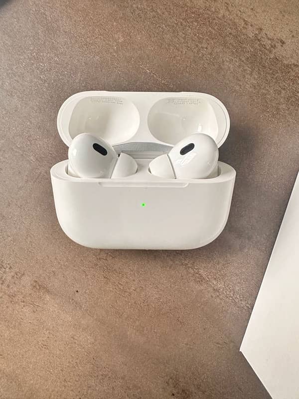 apple airpods pro 2 4