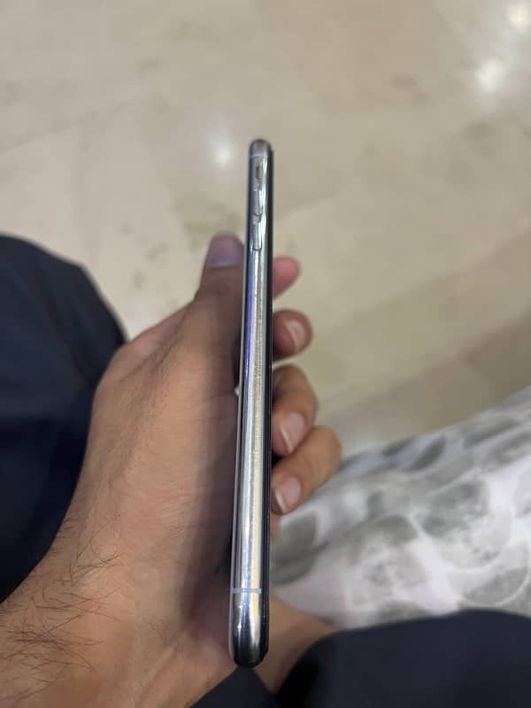 iphone Xs max 64gb PTA Approved 4