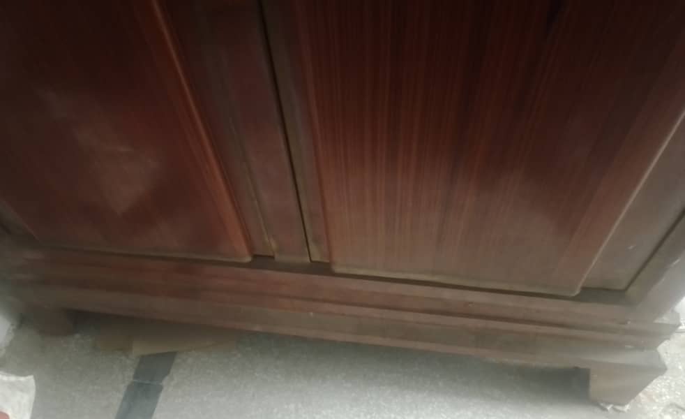 Solid Iron wardrobe like new 03334685912 3