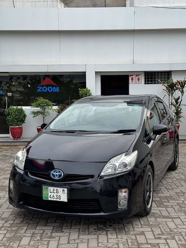 Toyota Prius 2011 3