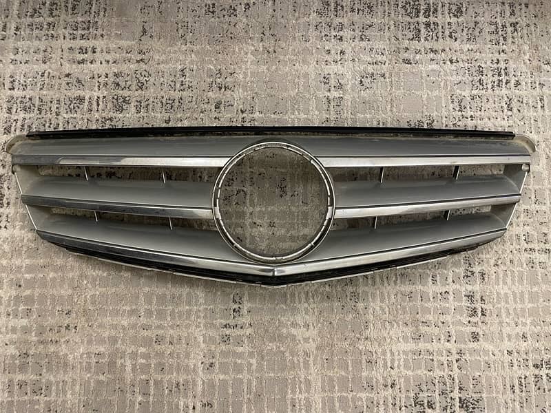 Mercedes AMG grill 0