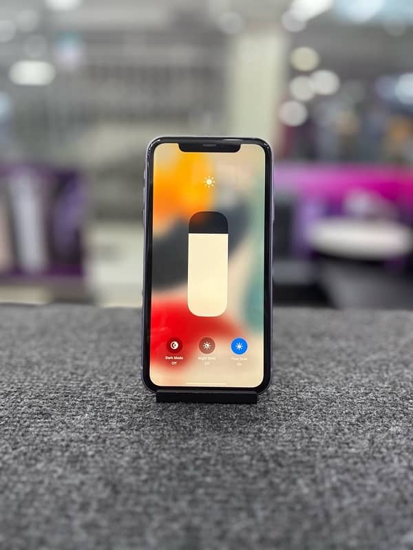 iPhone 11 64gb PTA Approved 3