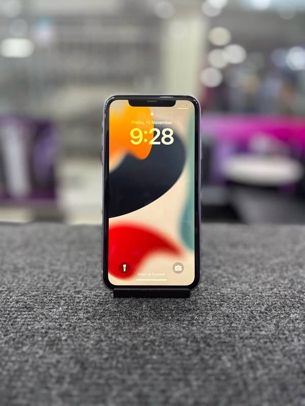 iPhone 11 64gb PTA Approved 4