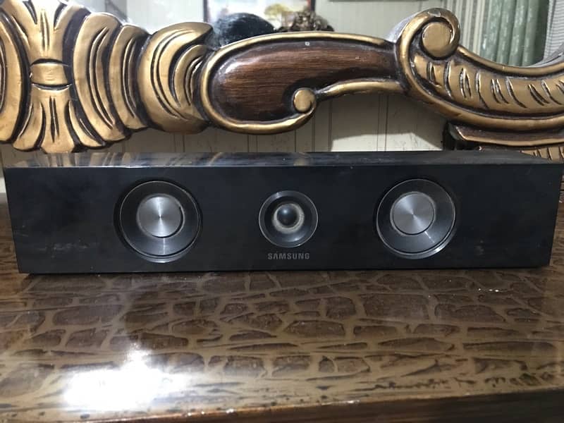 Samsung centerspeaker brand new 1