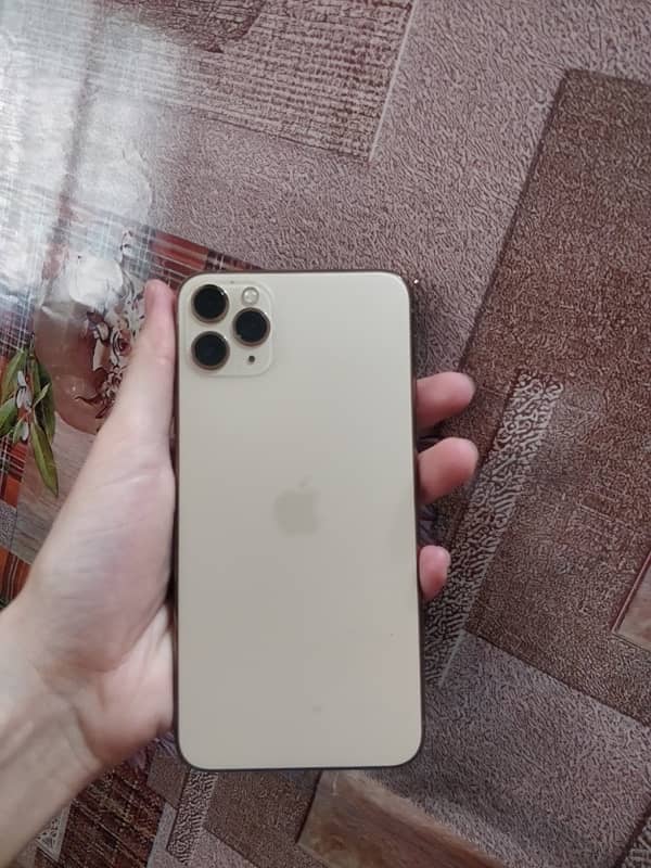 IPhone 11 pro max 256 GB Dual Sim Non PTA 9