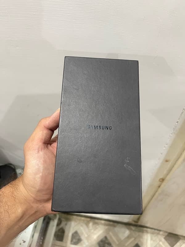 samsung Note 8 Gold edition PTA Patach approved 6