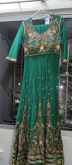 1 maxi Indian suit hai