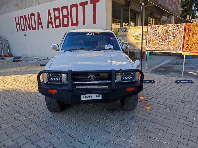 Toyota Hilux 1993 10