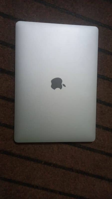 MacBook Pro 2020 1