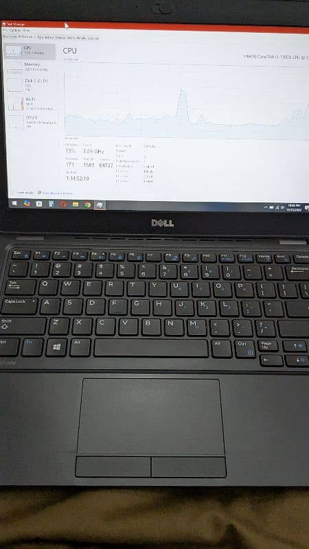 Dell laptop 8gb RAM 256gb SSD NVME core i5 7 generation 6