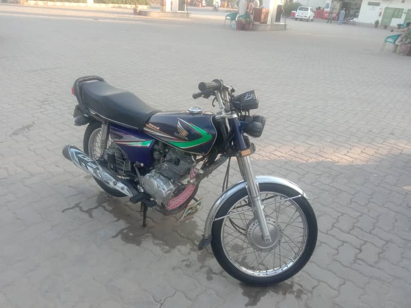 Honda CG 125 2014 3