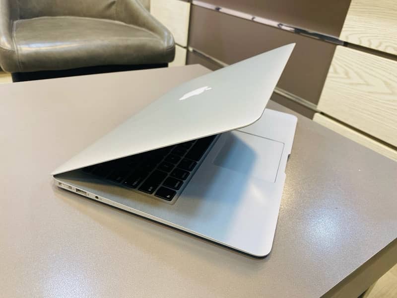 MacBook Air 13.3” 2017 i7/8/512 4