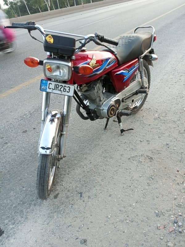 we’re selling Honda crown china bike 0