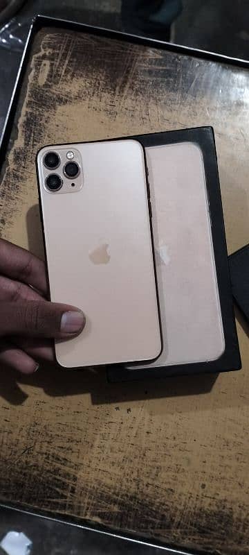 iphone 11pro max 256gb all ok ha with box health 92 0